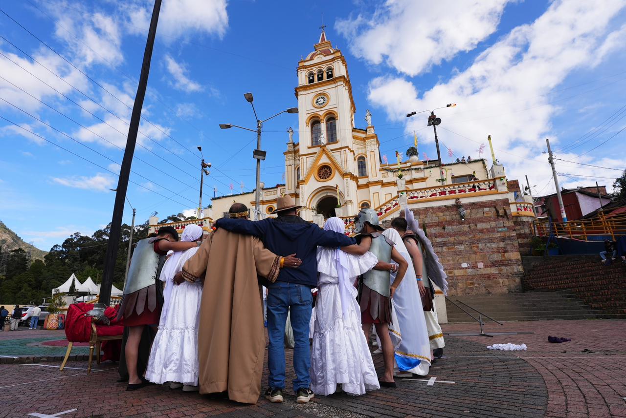 Epifanía, fiesta histórica de Reyes en el barrio Egipto, Bogotá.