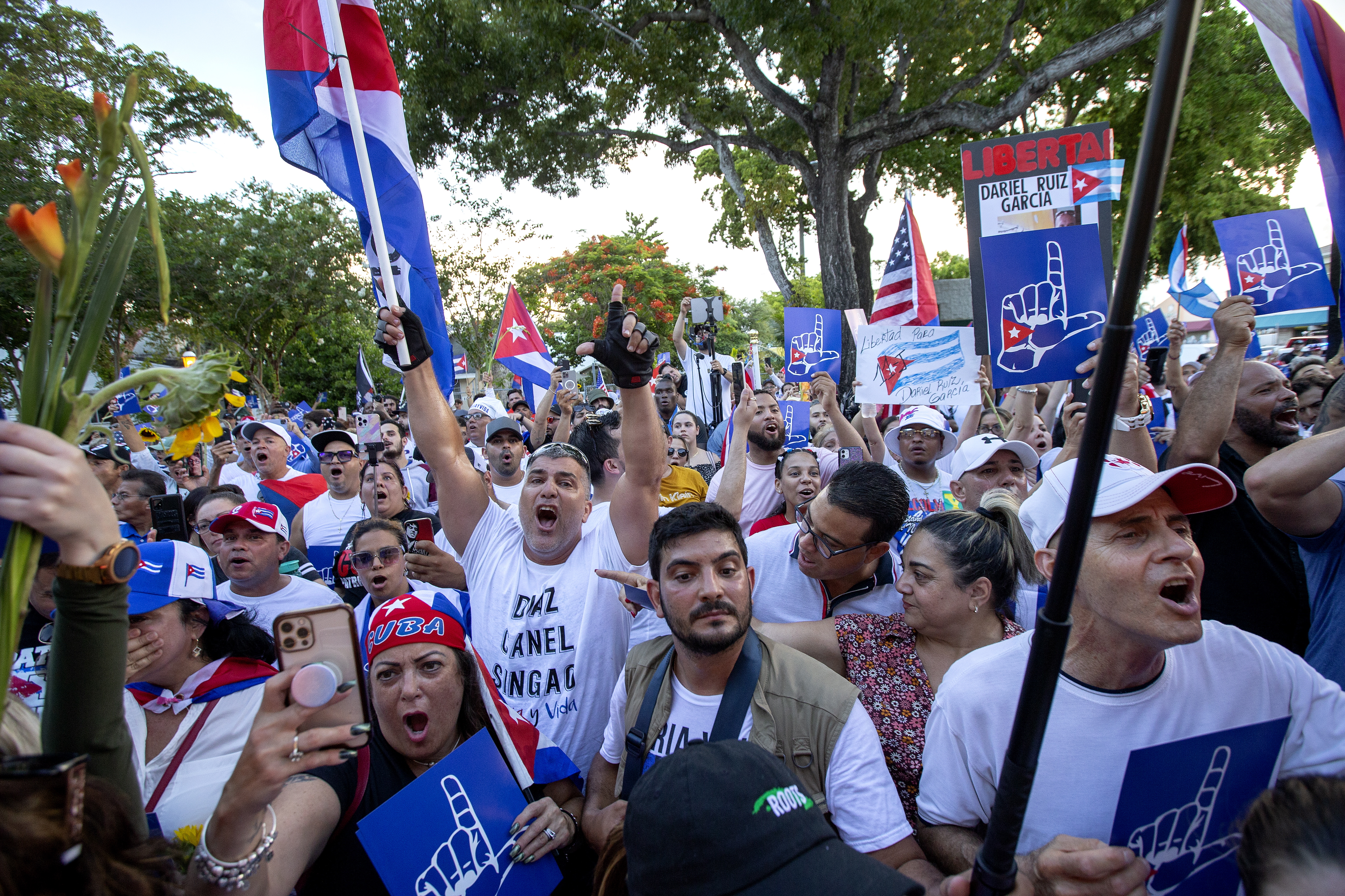 ¿Por qué protestan los cubanos contra el gobierno de Díaz-Canel?