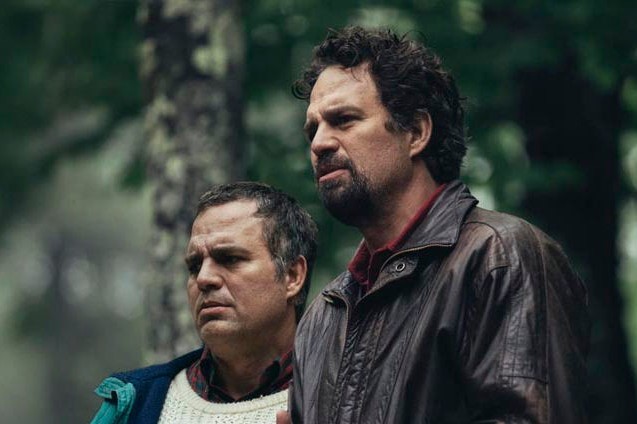 “I Know This Much Is True”: Mark Ruffalo, galardonado con el premio Emmy al Mejor Actor Protagónico en Miniserie o Película, interpreta a los hermanos gemelos idénticos Dominick y Thomas Birdsey en la serie. Se trata de una saga familiar y una historia épica de traición, sacrificio y perdón.