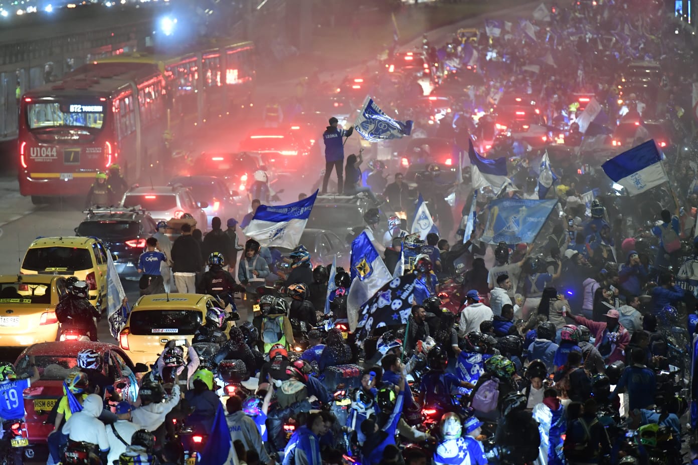 En fotos: así celebró la hinchada de Millonarios la estrella 16