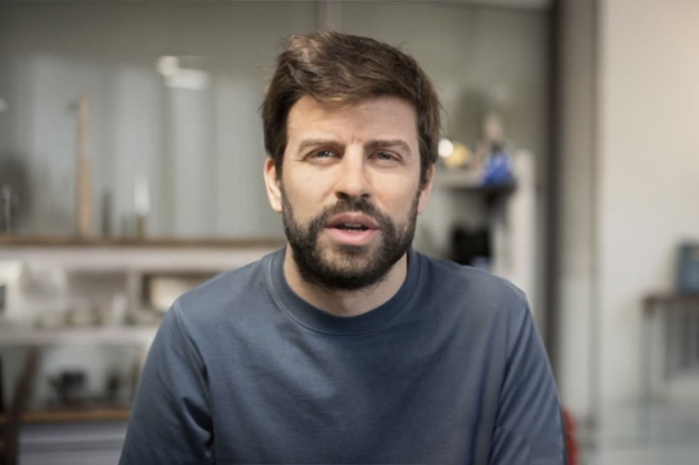 Piqué pide perdón: “nunca debí faltarle a mi relación con Shakira y mis hijos”