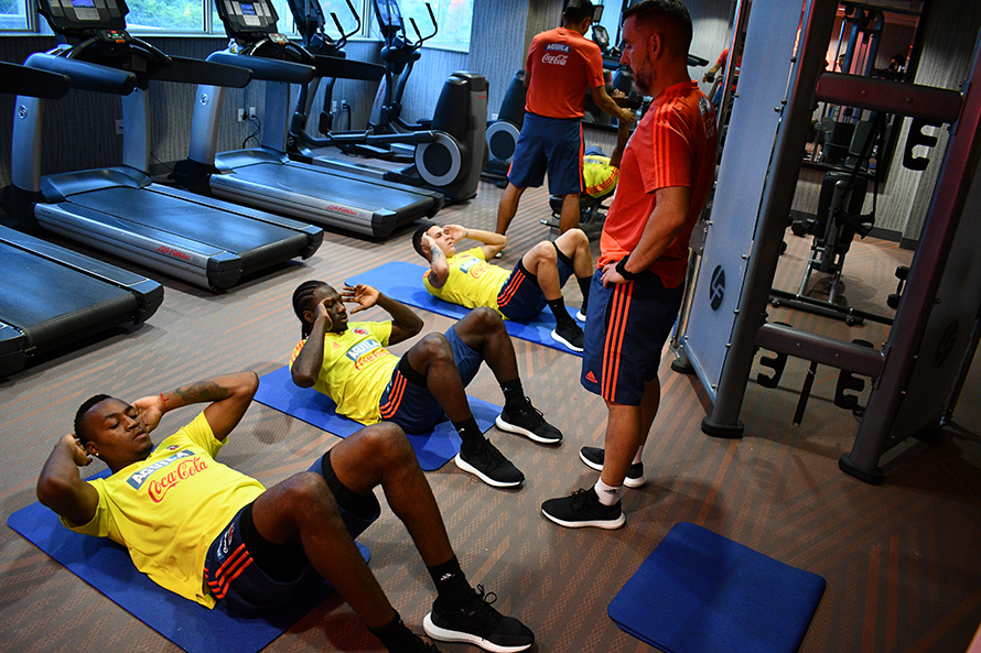 Colombia tendrá su primera práctica con el grupo completo