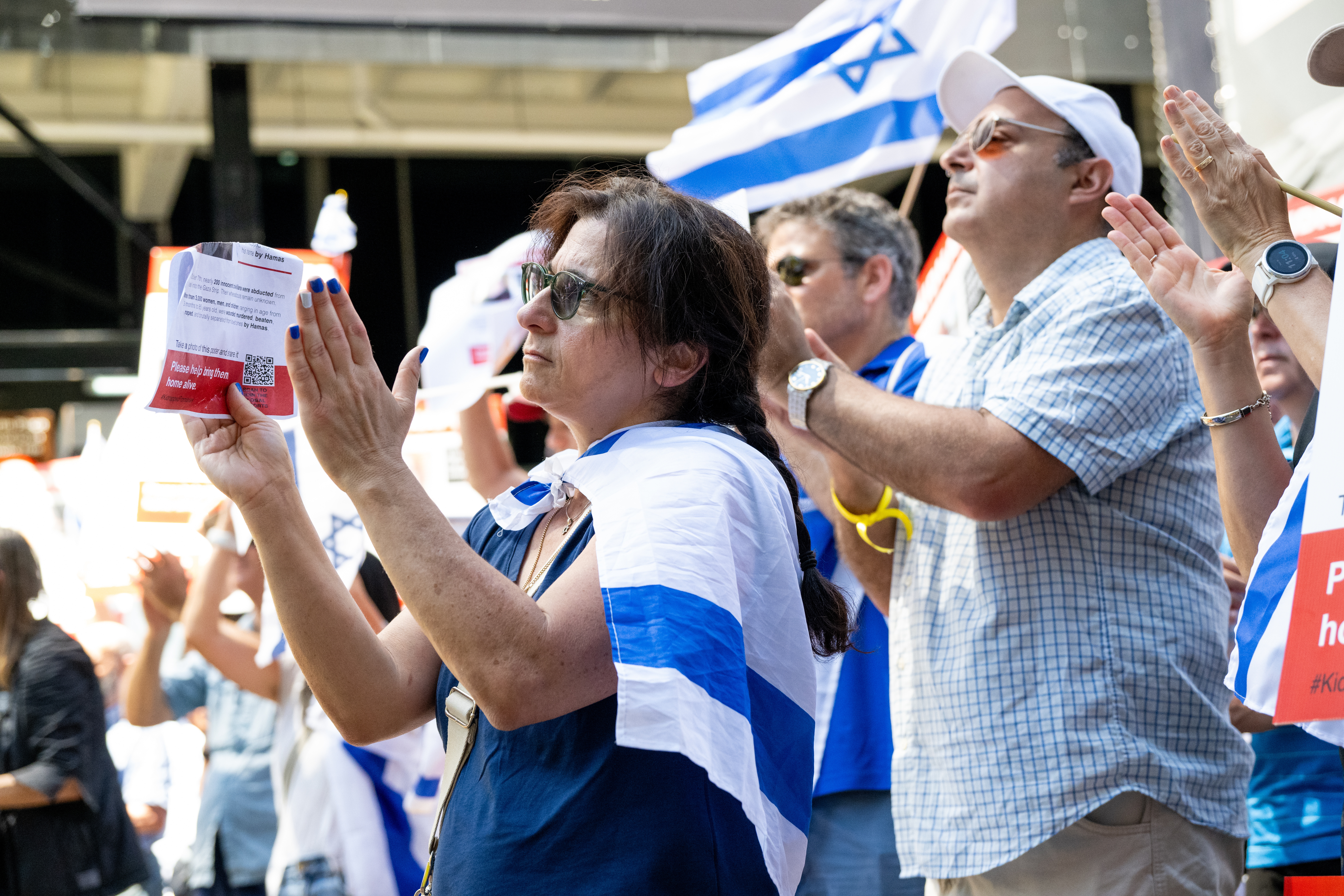 Hamás dice que dos bebés y su madre, argentino-israelíes, murieron en cautiverio
