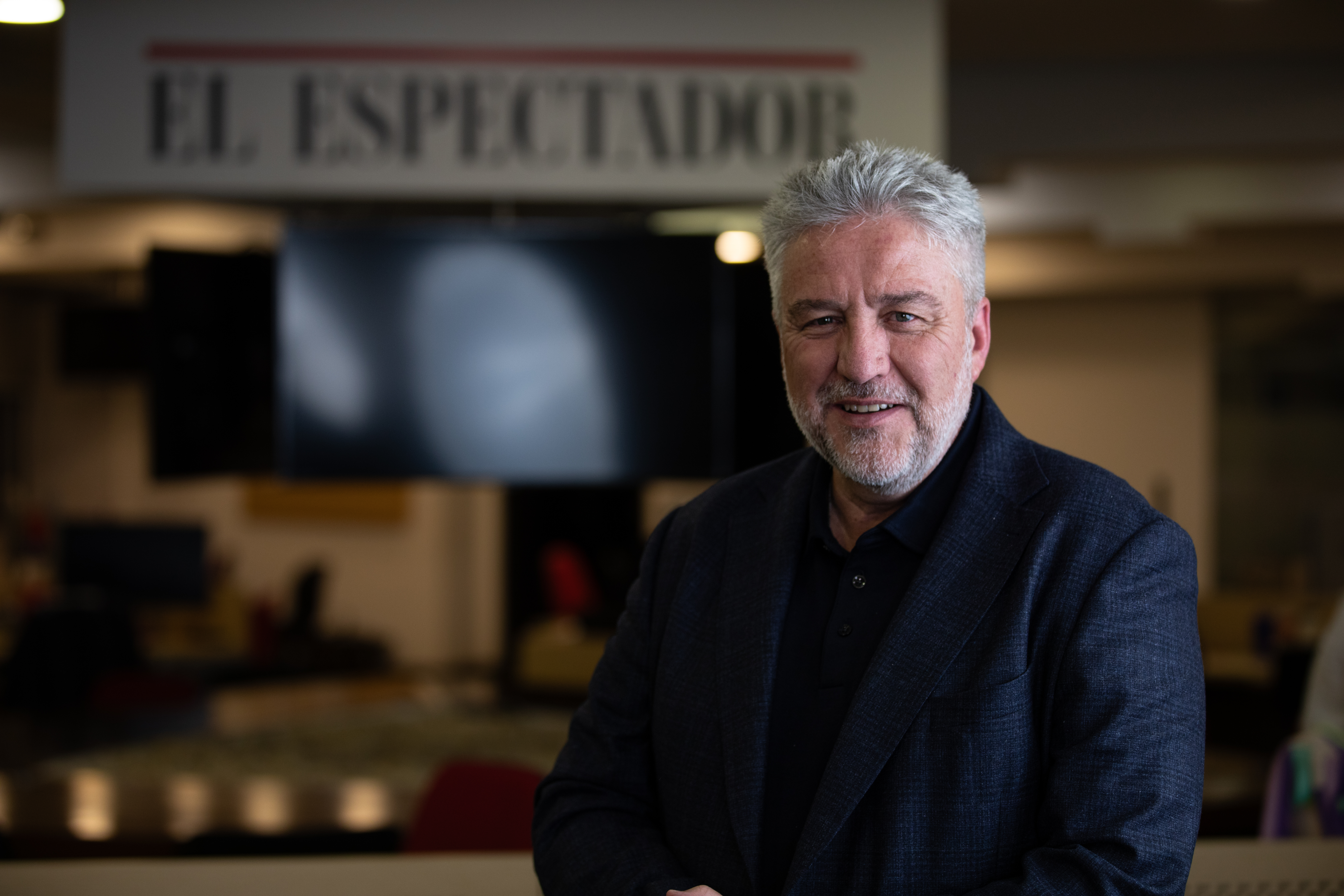 Escritor, economista, conferenciante internacional y consultor español, autor del bestseller “La buena suerte”, en entrevista