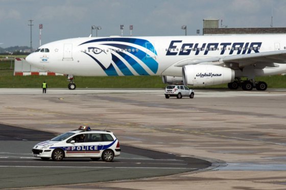 Hallan segunda caja negra del avión de Egyptair, siniestrado en mayo