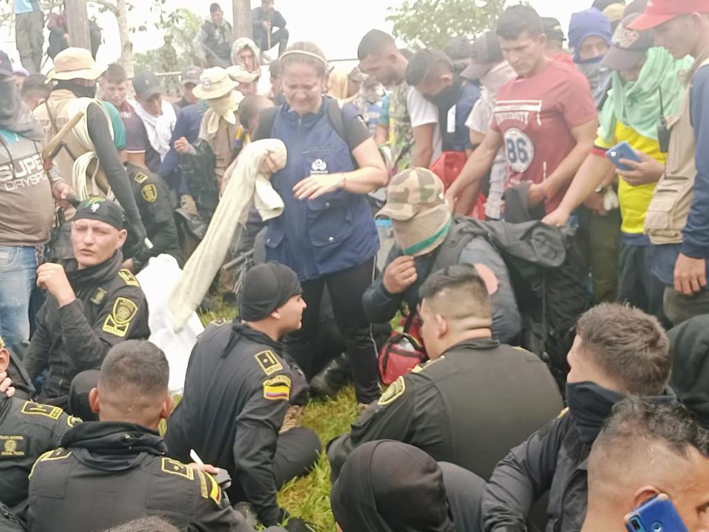 Al parecer, la confrontación comenzó tras la quema de las instalaciones de Emerald Energy.