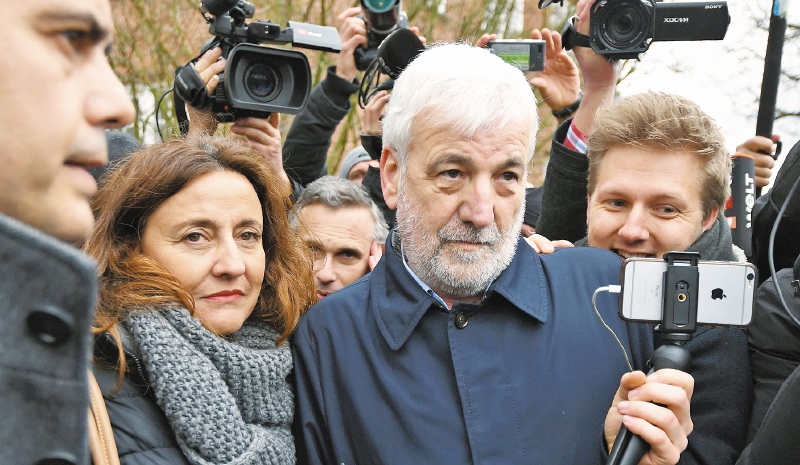 La presidenta del Partido Demócrata Europeo Catalán, Merce Condesa, visitó a Puigdemont en prisión. / AFP
