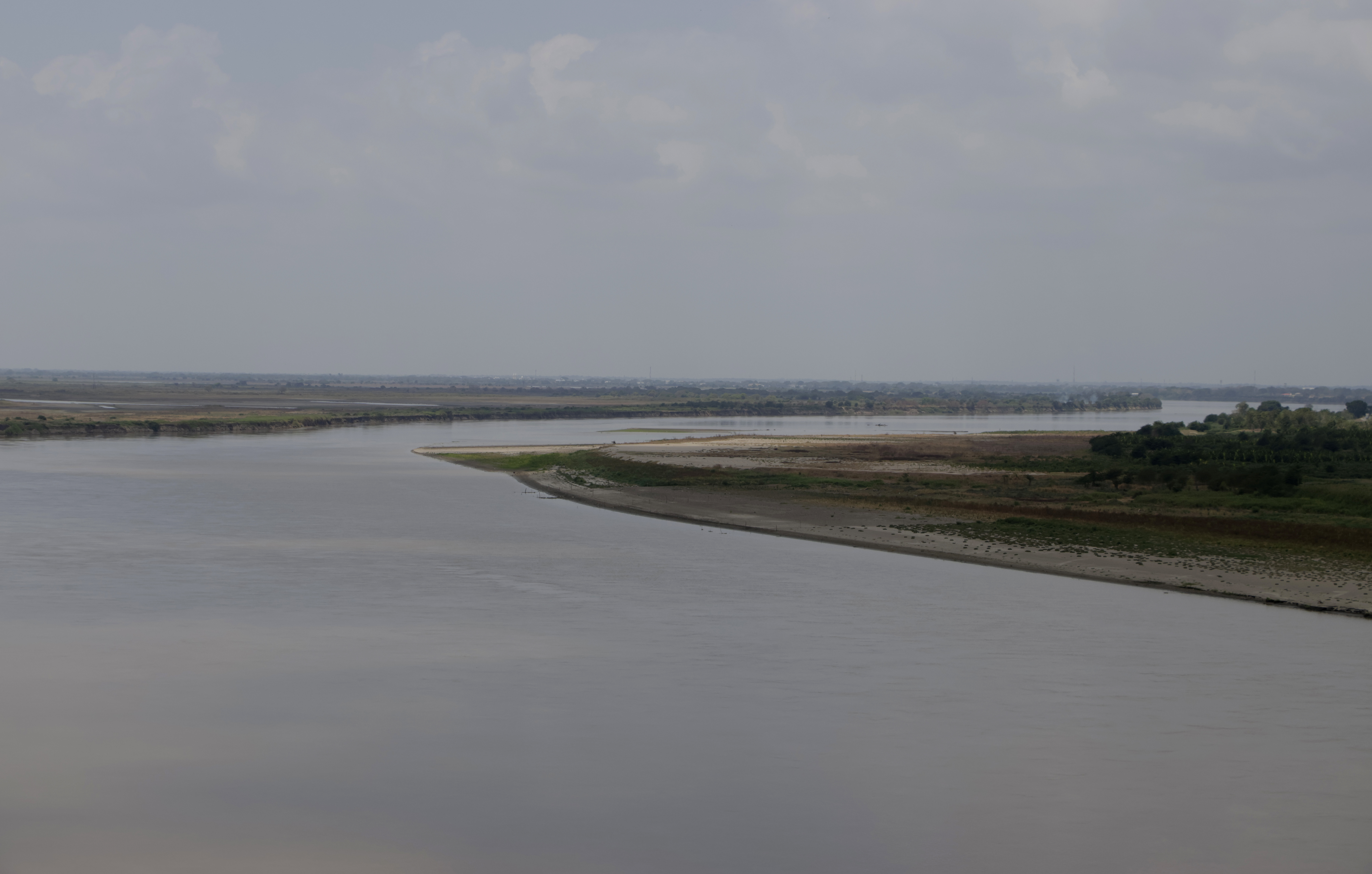 Cada vez hay más zonas del río Magdalena con niveles por debajo de lo normal: Ideam