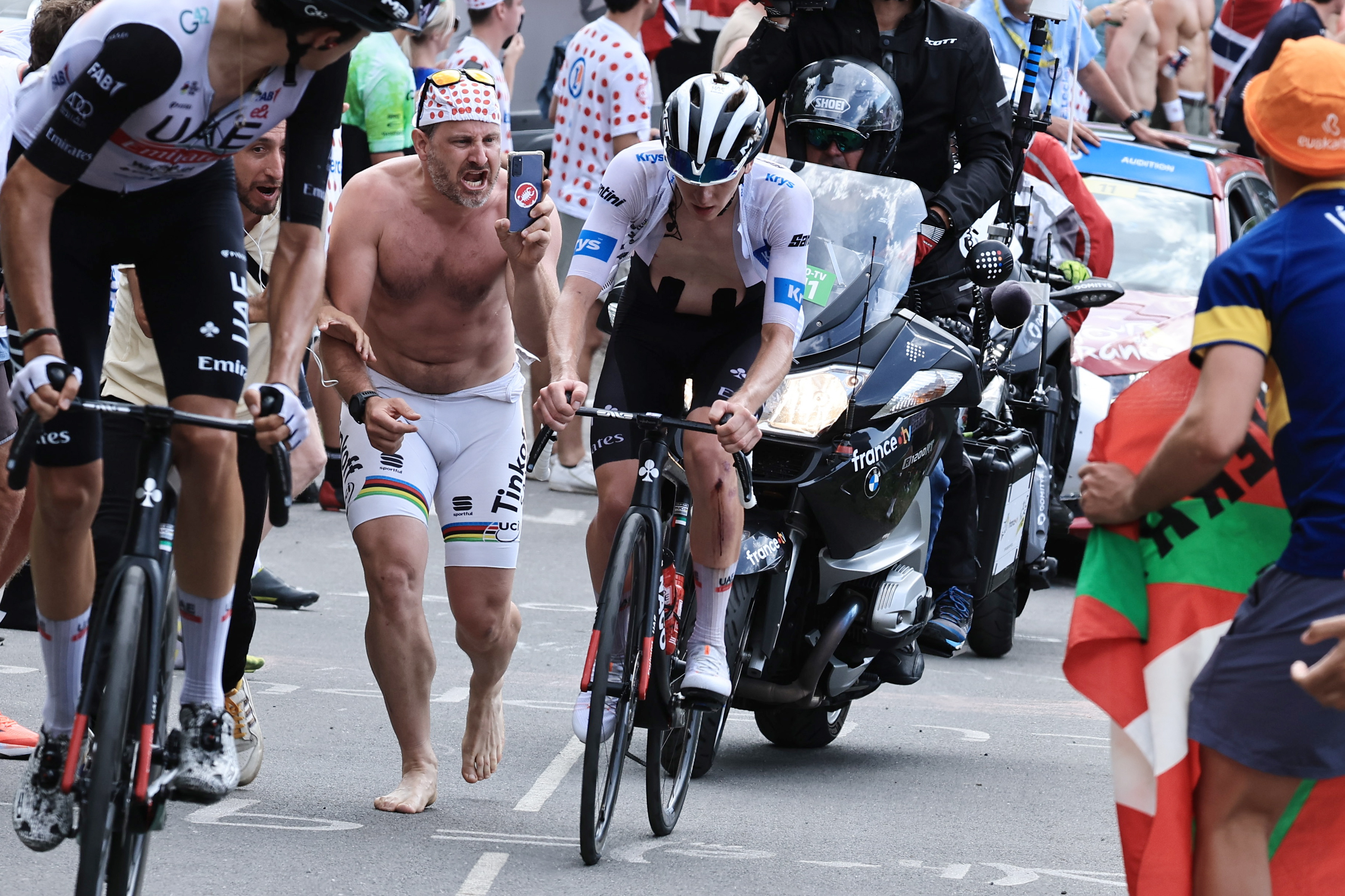 ¡Ahora sí! Vingegaard sentenció el Tour de Francia en el día más gris de Pogacar
