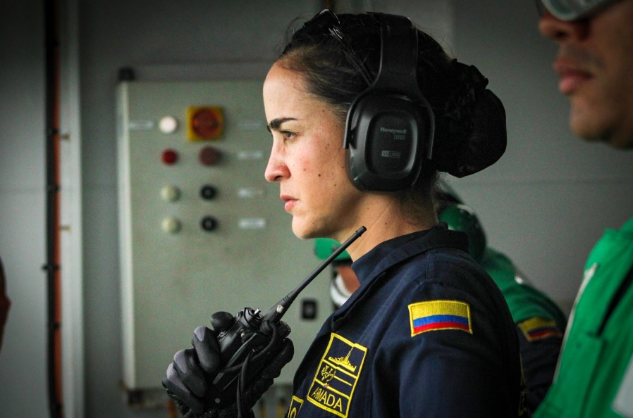 ¿Quién es Nathalia Otálora, primera mujer en comandar el buque científico ARC Simón Bolívar?