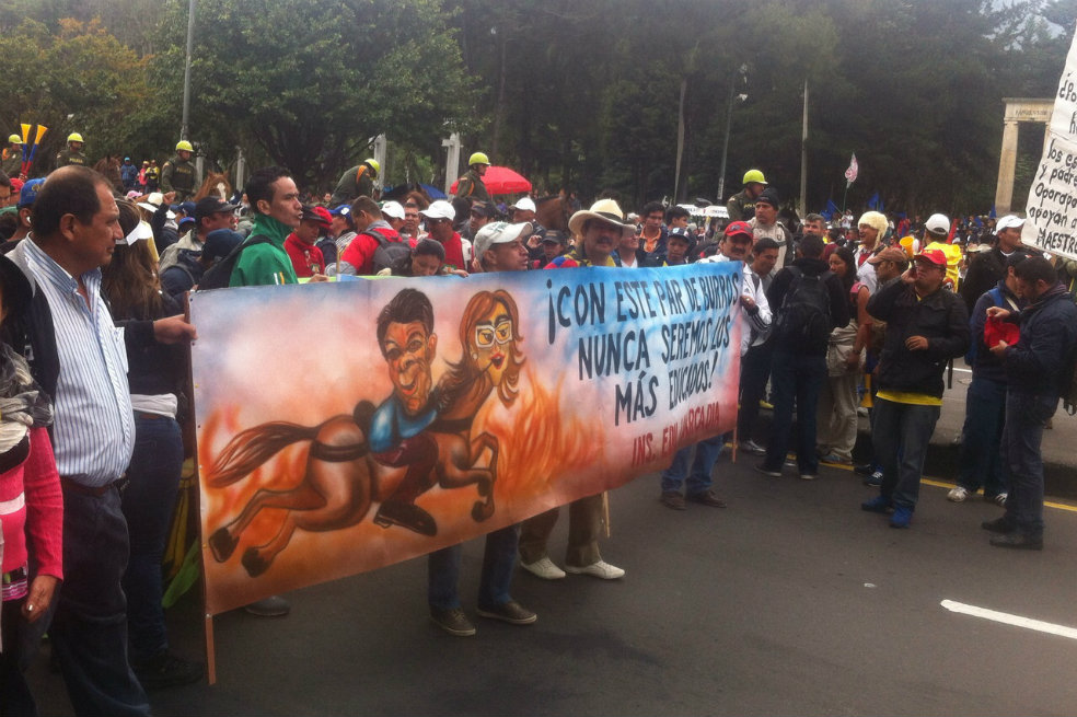 Nueva marcha de docentes en Bogotá
