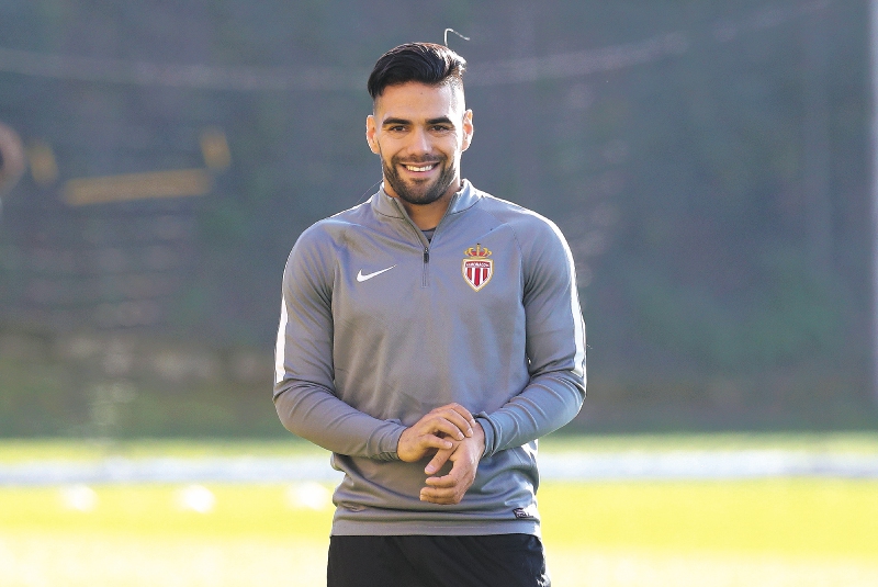 El AC Milán le habría ofrecido un trueque al Mónaco por Radamel Falcao
