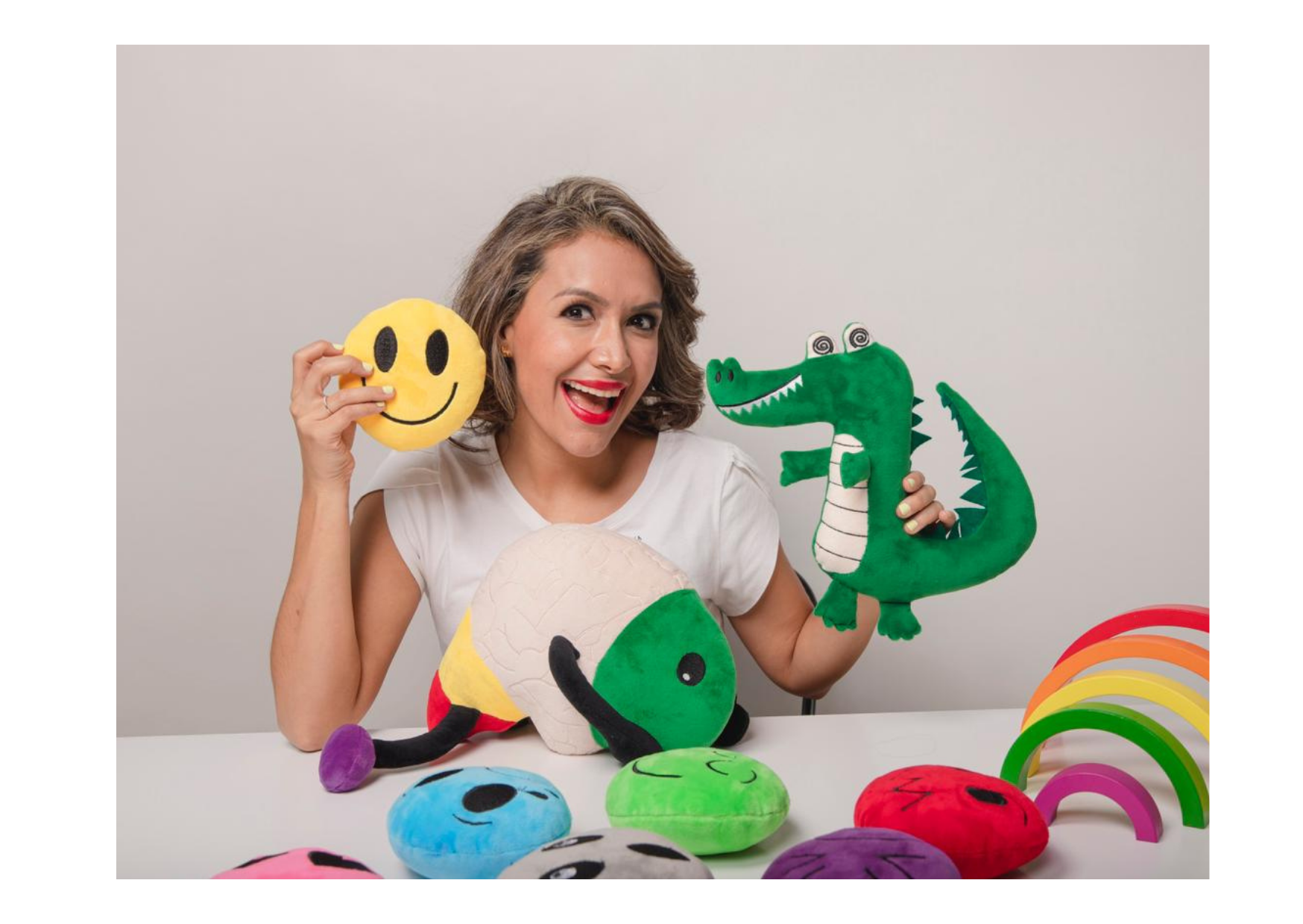 Carolina Molina es psicóloga, especializada en inteligencia emocional. Autora de los libros: "Crianza desobediente. Educar desde el buen trato", "Guía para una mamá millenial".