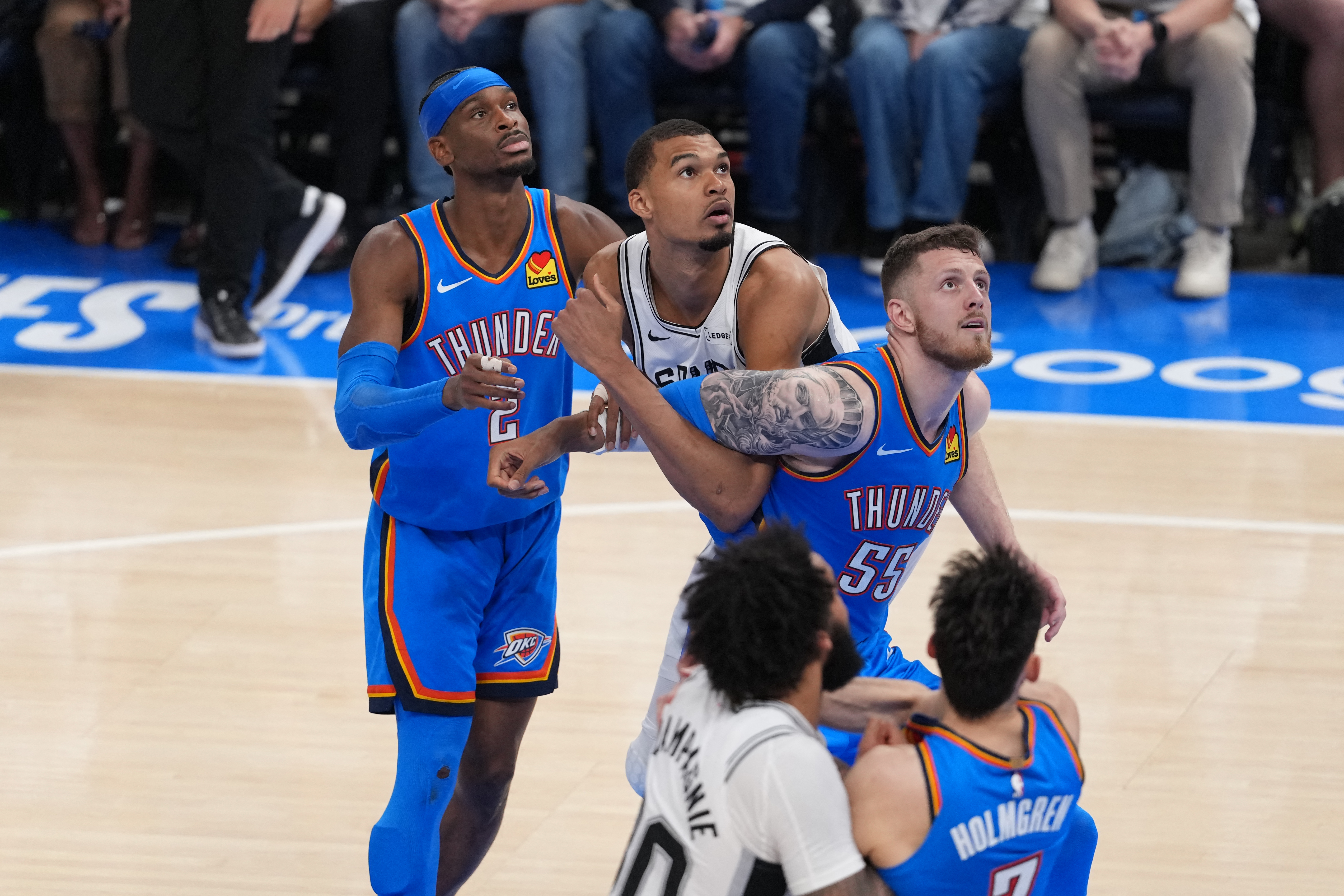 Así le empató Oklahoma Thunder a San Antonio Spurs la serie en las semifinales de la NBA