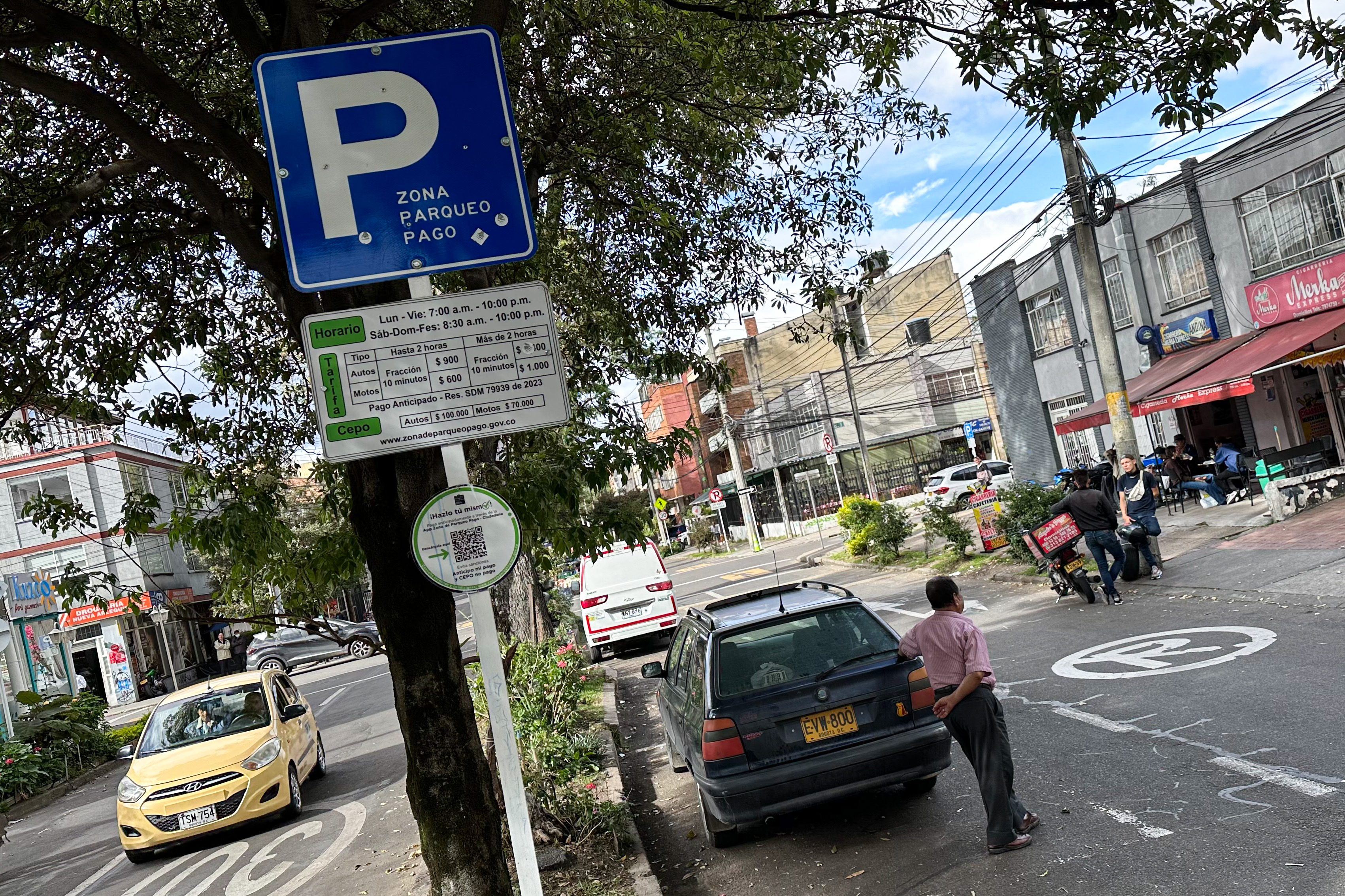 Dos años de las zonas de parqueo pago en Bogotá, ¿han servido?