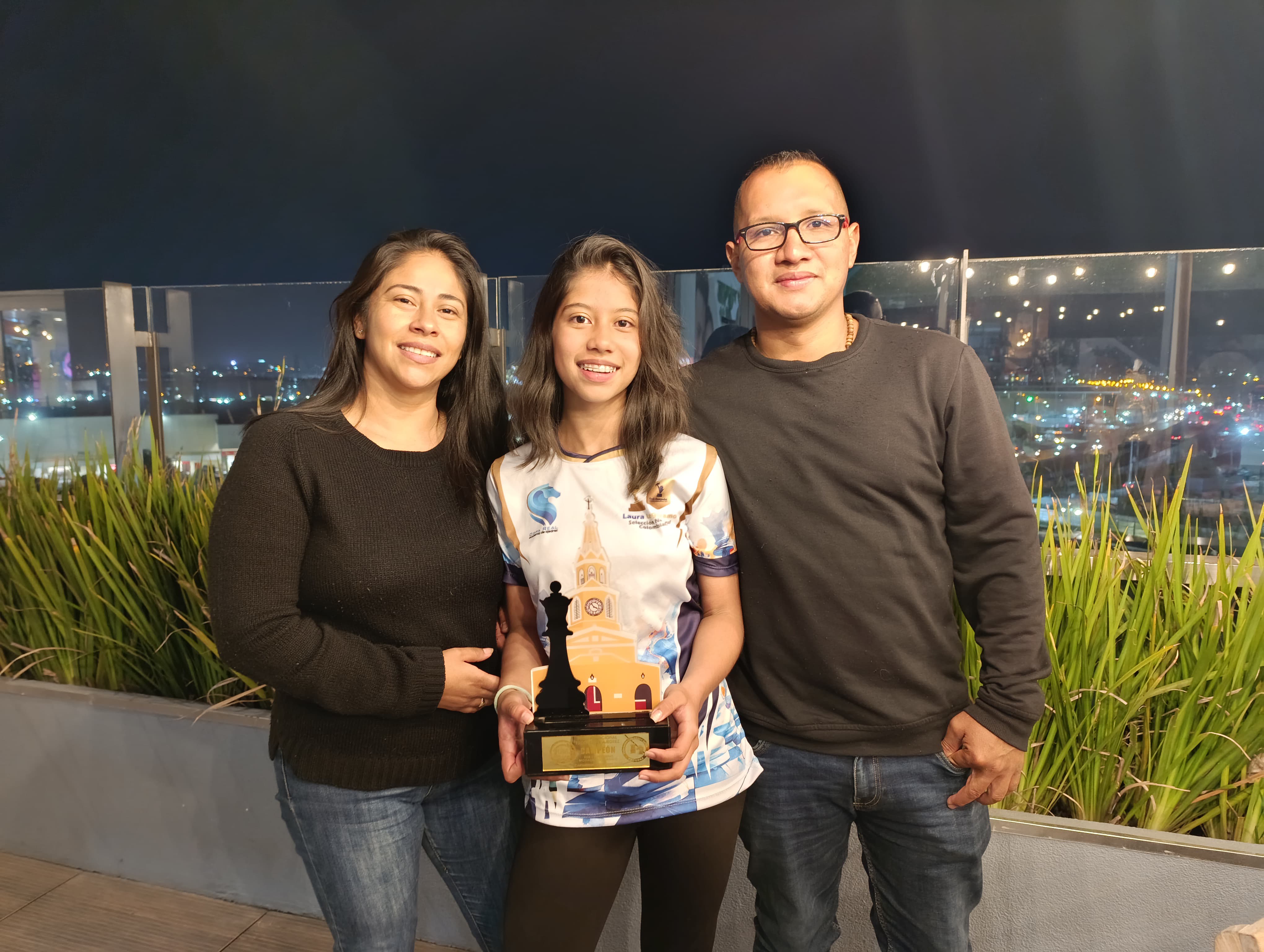 Juliana Leguizamo sueña con ser la Gran Maestra más joven del ajedrez colombiano