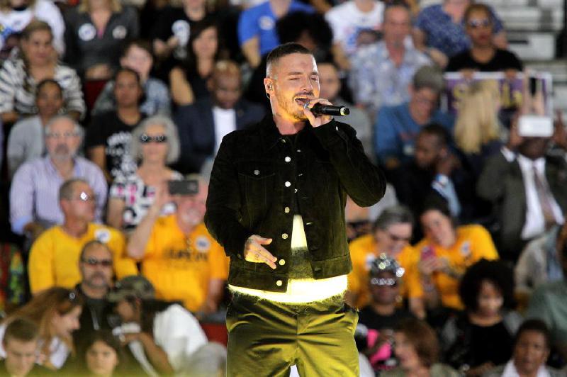 J Balvin: “El niño de Medellín” y la postura humanitaria de su documental