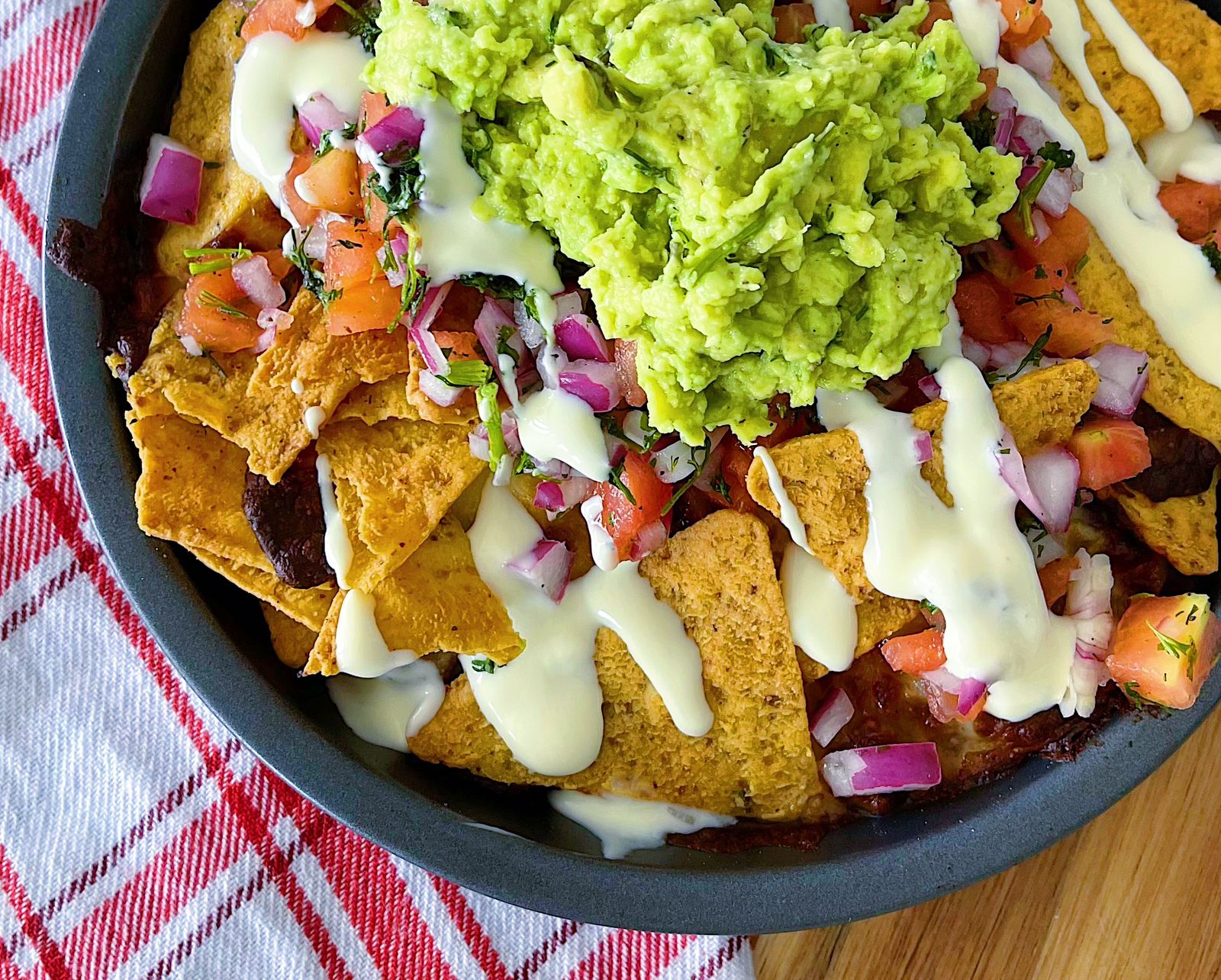 Molde de nachos al horno, una preparación que te hará pedir más