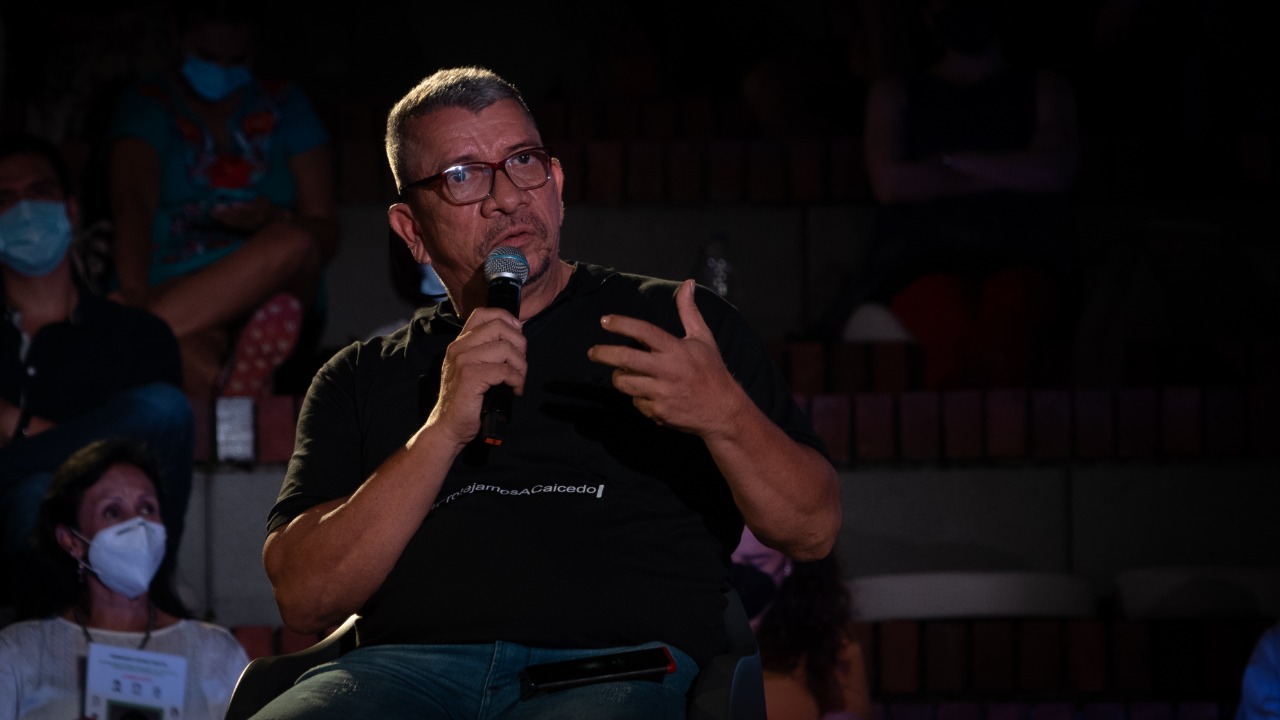 “La universidad debe ser centro de pensamiento, no parte de la confrontación”