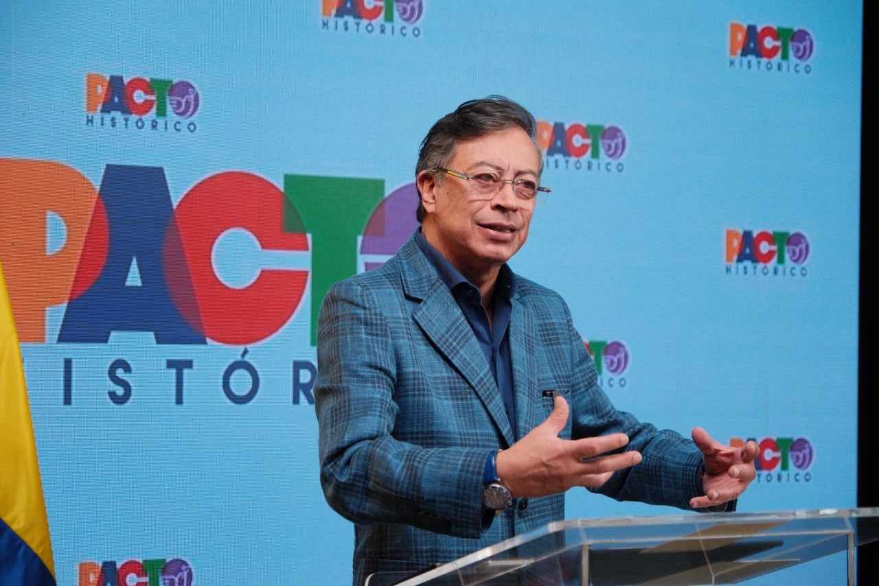 El expresidente Petro llegó a México con permiso del Congreso: esta es su agenda