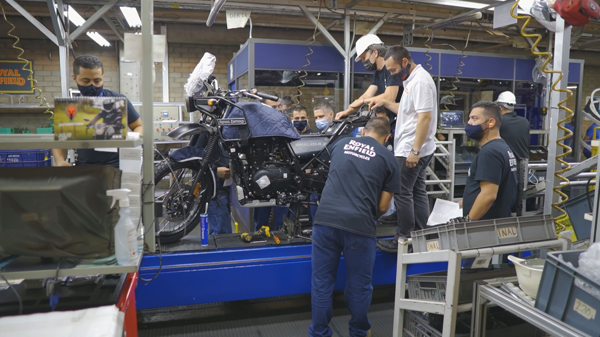 Royal Enfield comenzó a ensamblar sus motos en Colombia