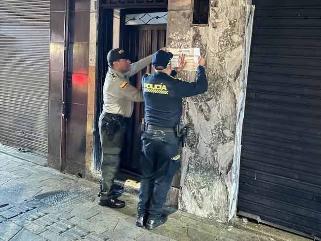 Capturan a 2 personas y cierran hotel en Medellín por presunta explotación de menores