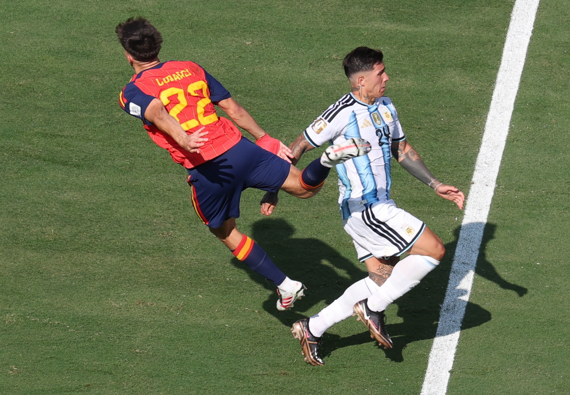 Enzo Fernández, expulsado en la final del Mundial: vea la jugada que dejó a Argentina con 10