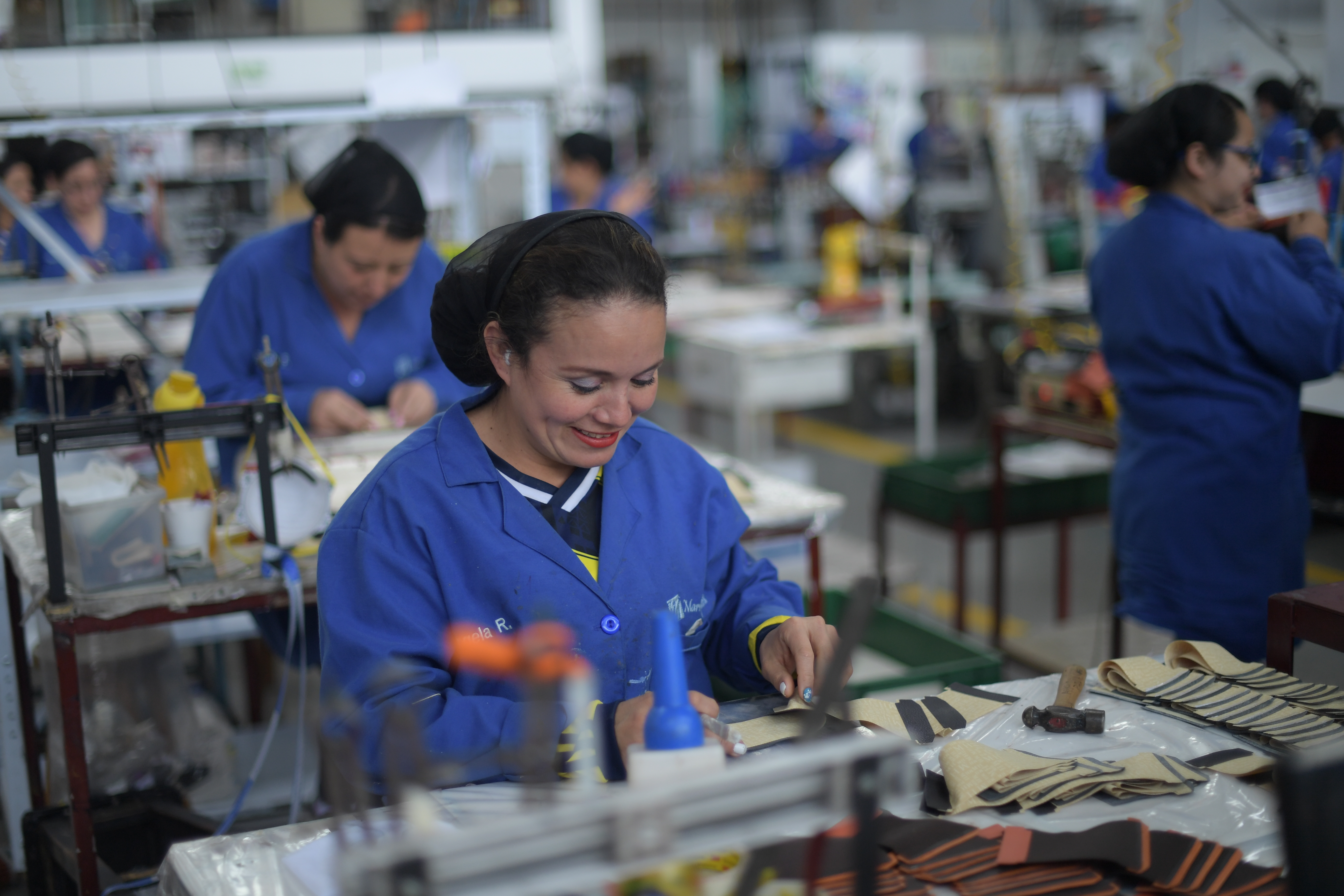 Mincomercio propone arancel cero para insumos clave de la confección
