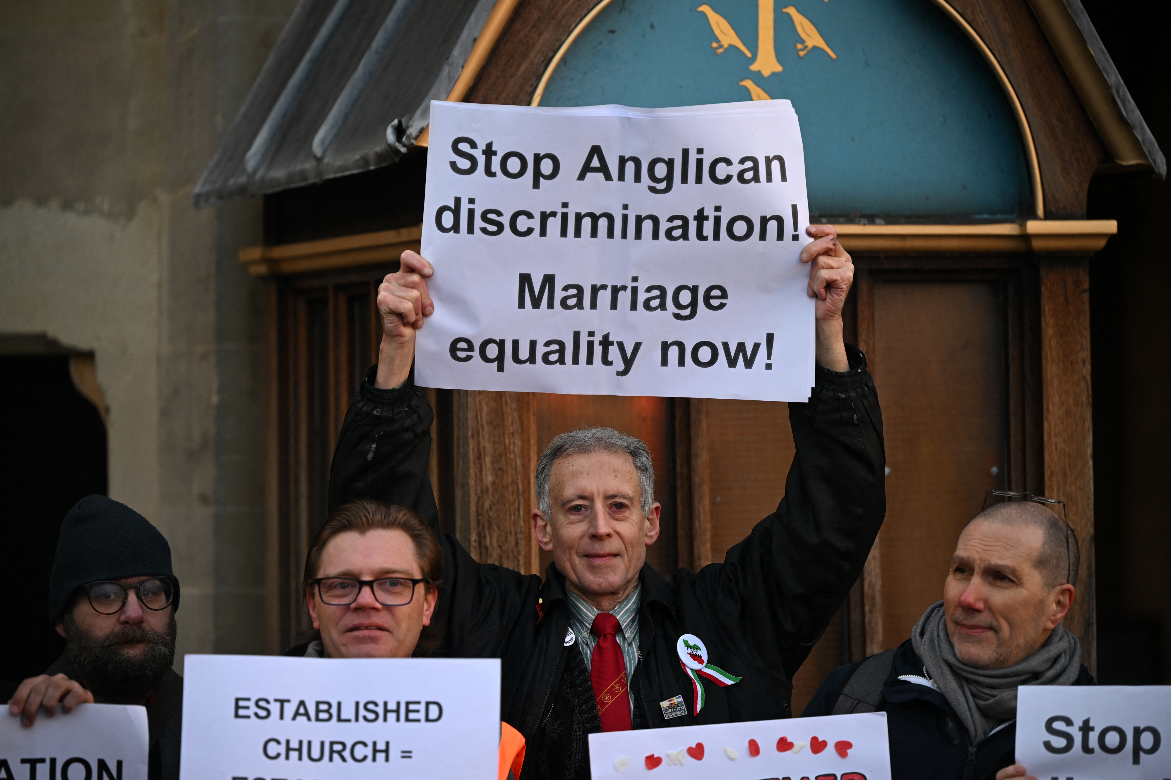 La Iglesa anglicana aprueba “bendecir” la unión entre personas homosexuales