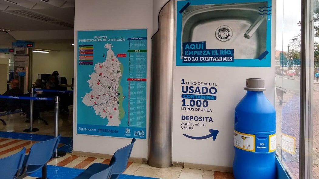 Bogotá cuenta con 25 contenedores para la recolección de aceite de cocina usado