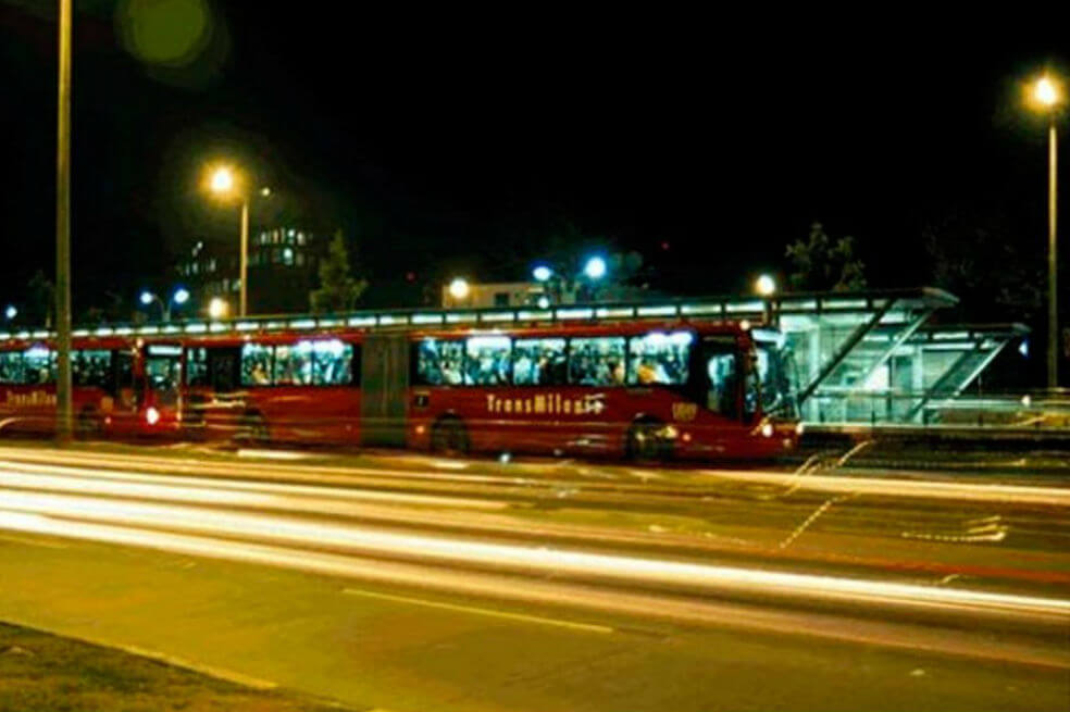 Asesinan a hincha de Millonarios en estación de Transmilenio