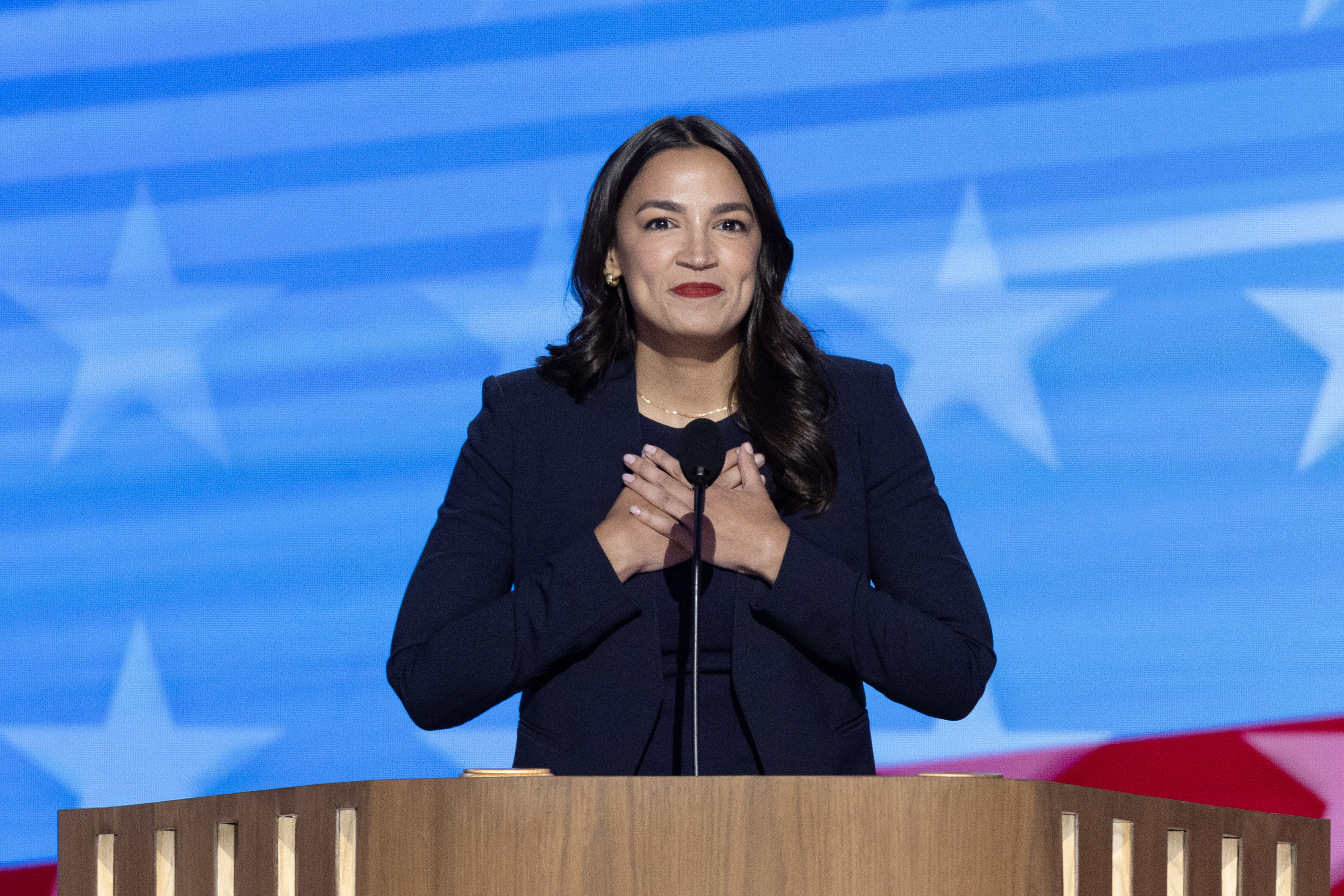 Ocasio-Cortez se sinceró sobre la congelación de óvulos y abrió una importante conversación