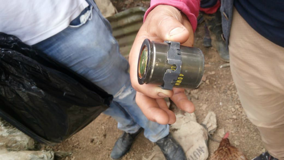 Una semana entre bombas y balas en Hacarí