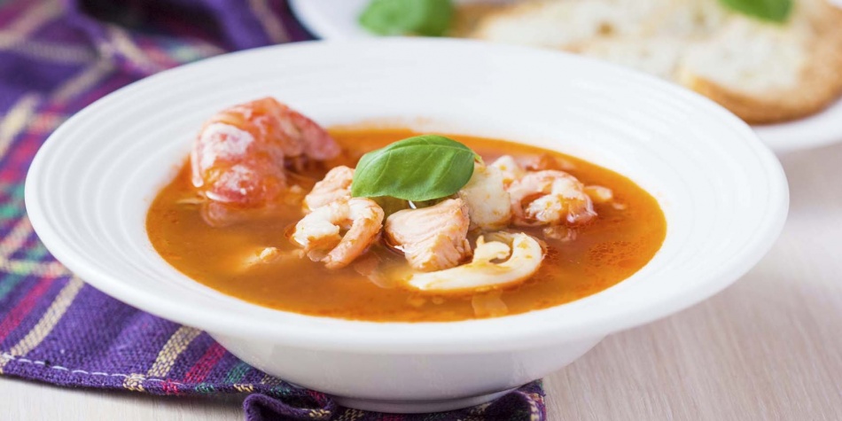 Receta del día: Cacerola de pescado y mariscos con puré de arracacha