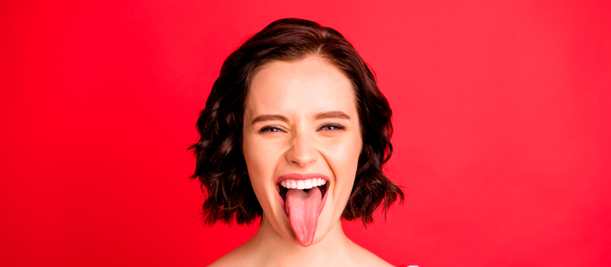 Trucos para tener una lengua limpia, roja y evitar el mal aliento