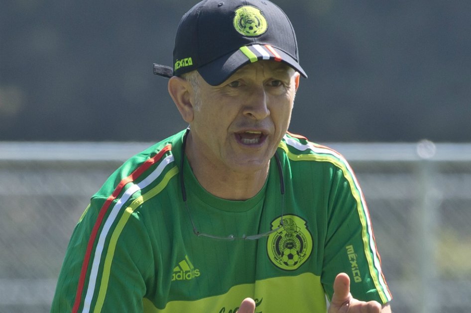 «La responsabilidad es para nosotros»: Osorio de cara al debut eliminatorio
