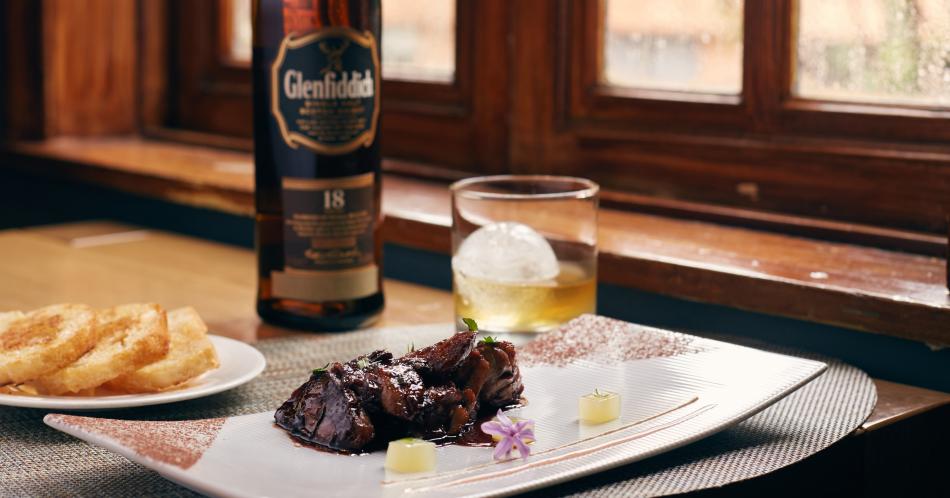 Whisky y comida, original alternativa para Navidad y Año Nuevo