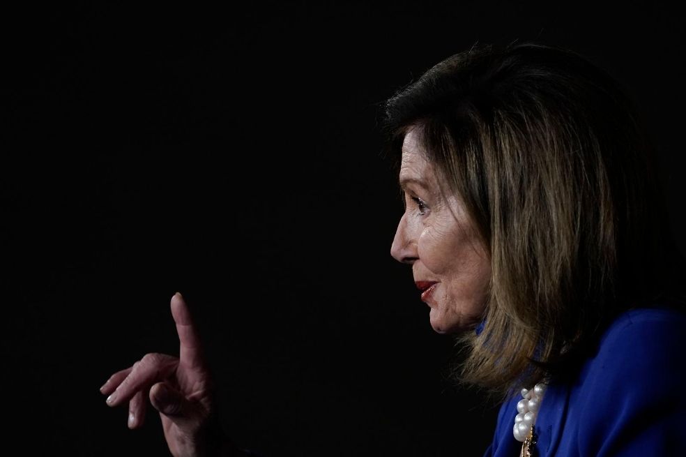 Guatemaltecos le piden auxilio a Pelosi para proteger la democracia de su país