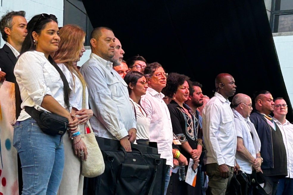 “El pueblo es el poder”: Petro defendió su idea constituyente en Medellín
