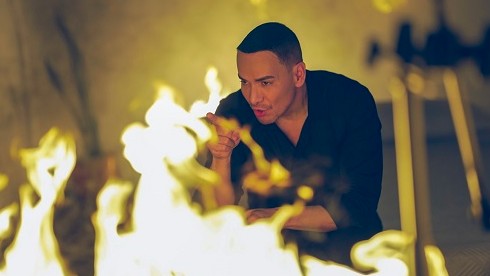 Víctor Manuelle lanza el video oficial de su sencillo, “Decidí tener pantalones”