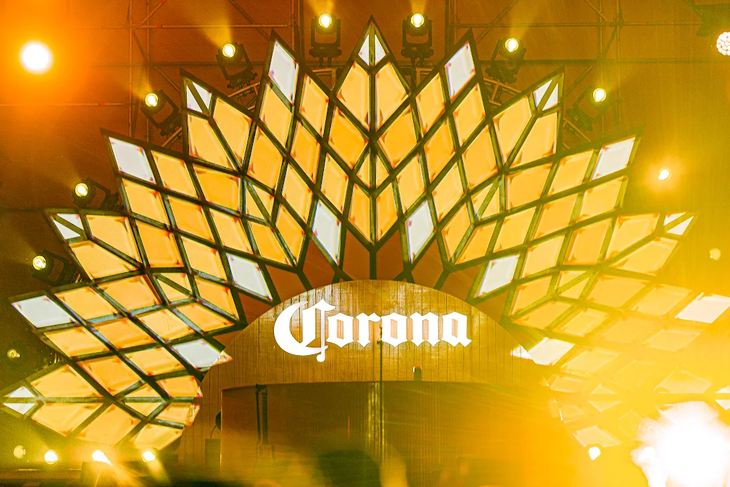 Corona celebra 100 años bajo el sol con el regreso de Sunsets a tres ciudades