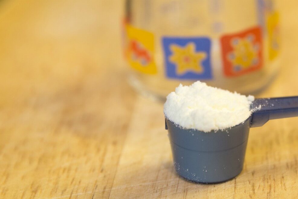 Encuentran bacterias resistentes a antibióticos en leche en polvo para niños