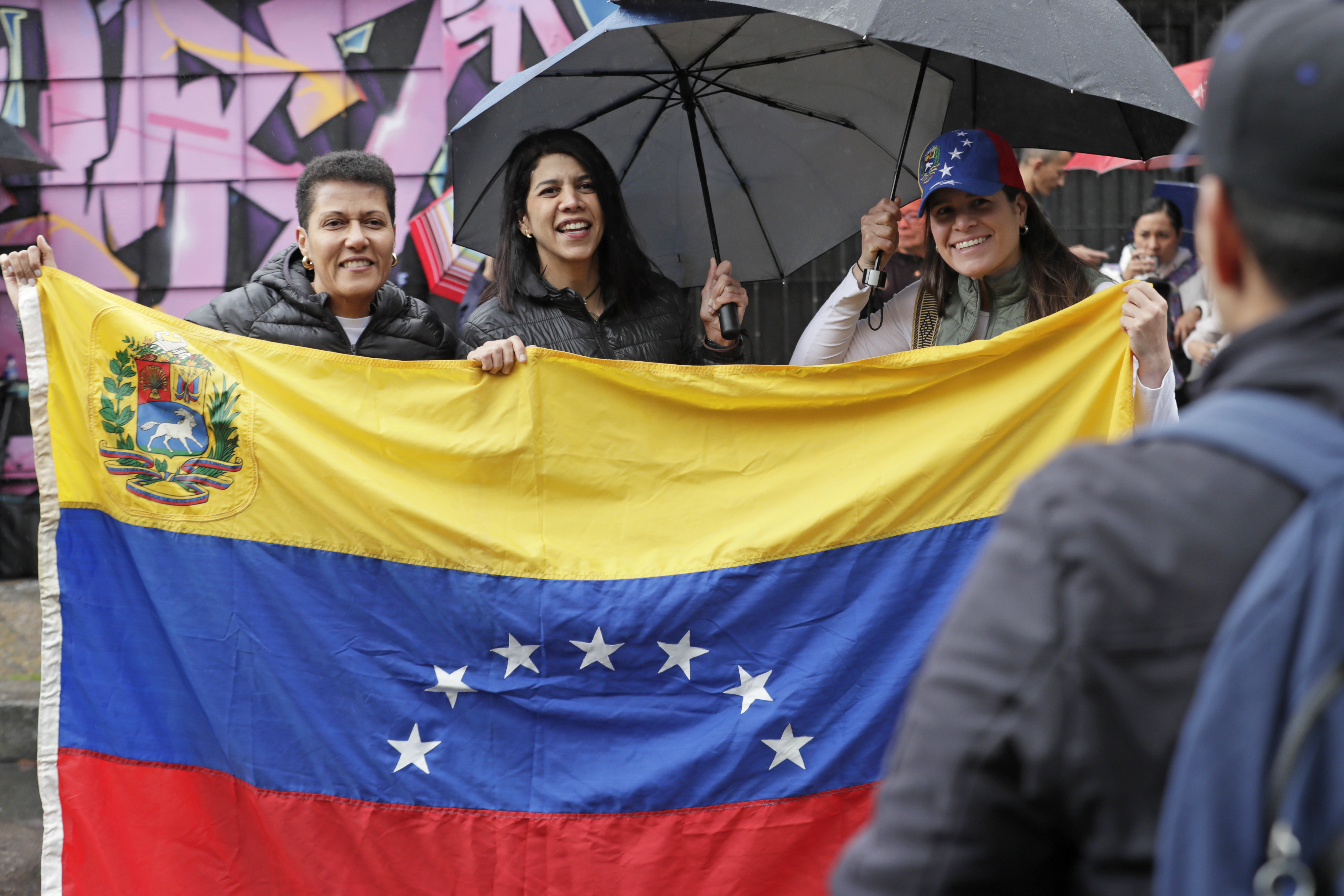 Elecciones Venezuela: alrededor de 1.137 personas han votado en Bogotá