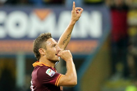 Con 39 años, Francesco Totti renueva hasta el 2017 con la Roma