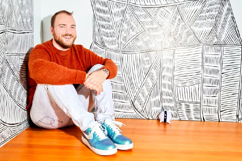 Owen Dennis: “Somos una generación que ve dibujos animados”