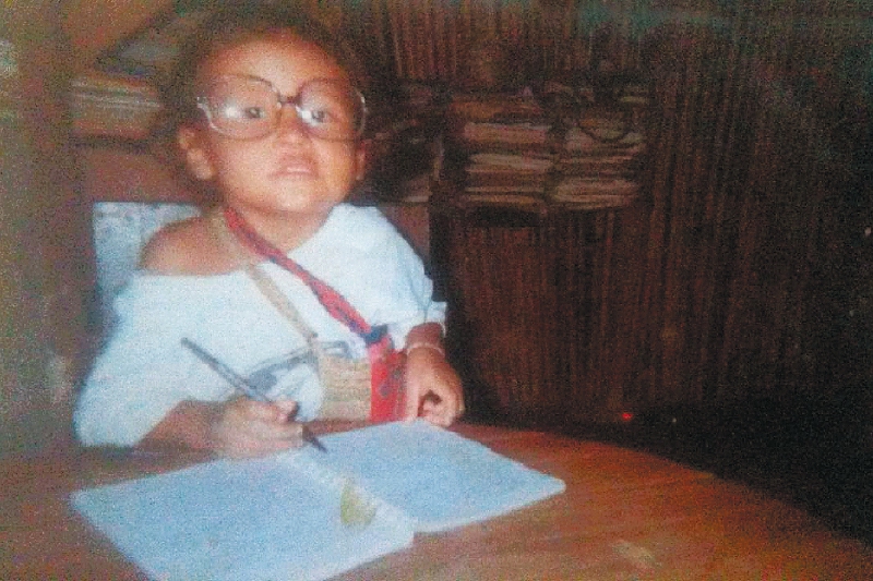 De niño, Teyrungʉmʉ quería ser científico.