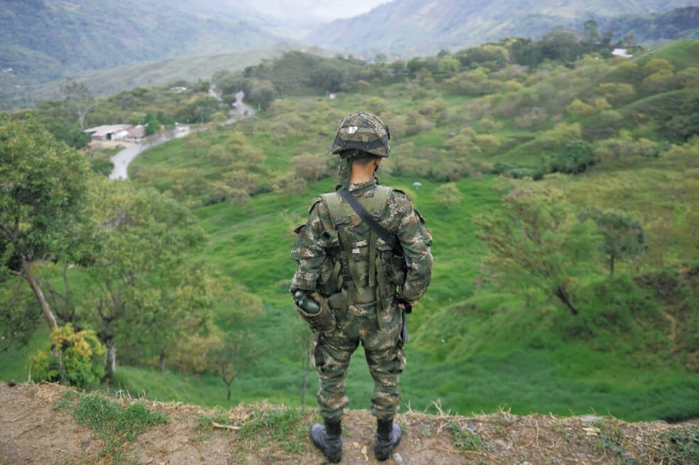 Corte Constitucional falla a favor de joven con esquizofrenia que desertó del Ejército