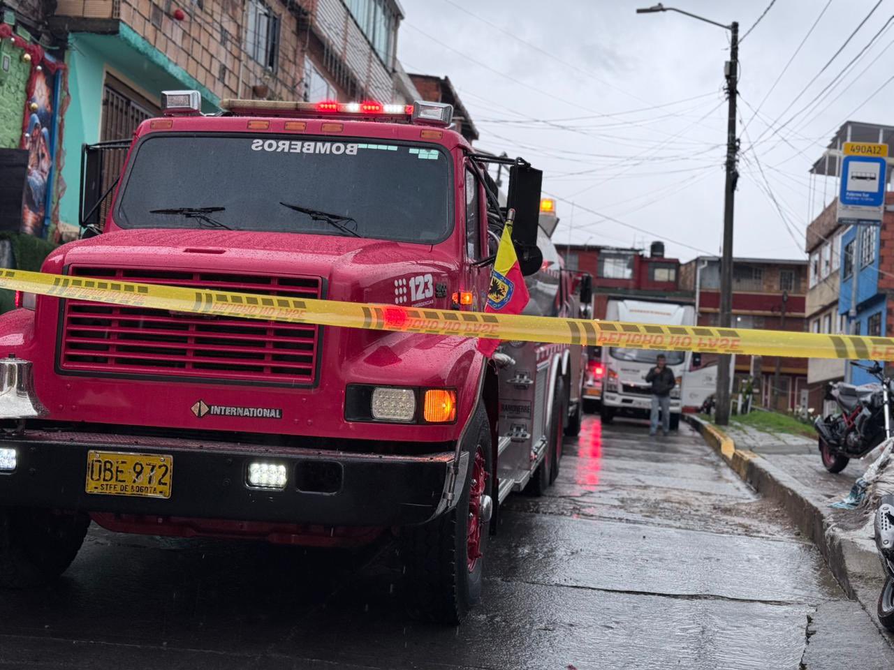 Dos personas fallecieron tras explosión de un cilindro en vivienda de Rafael Uribe Uribe