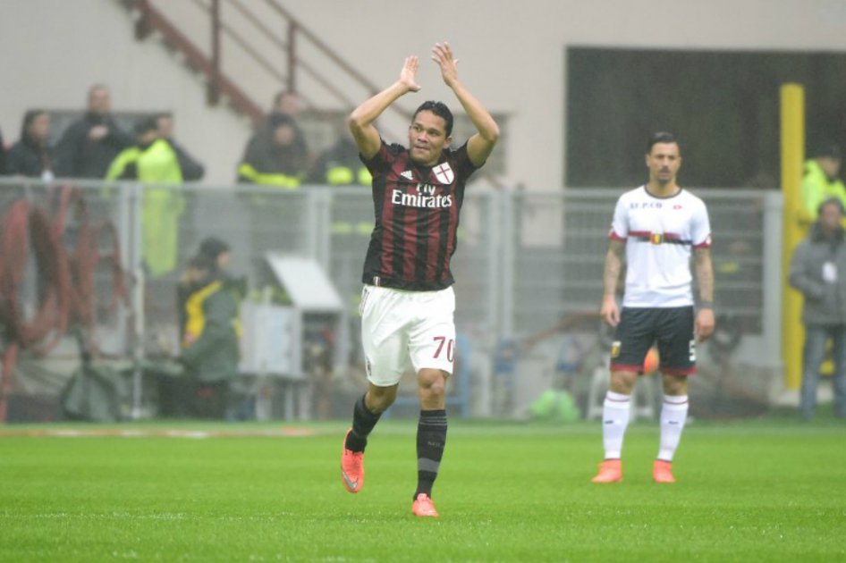 Carlos Bacca le da la victoria al Milán sobre el Genoa