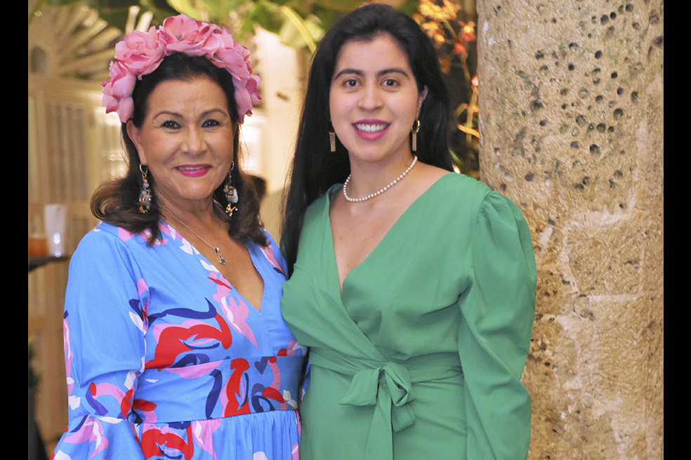 Ivette Uhia De Caro y Catalina Ariza (1)